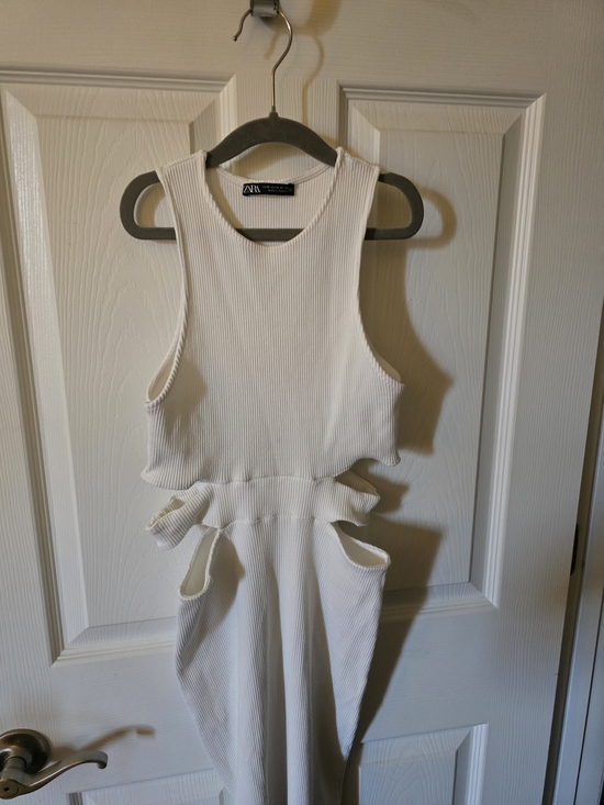 Zara Dresses & Skirts - Zara White Ribbed Cutout Maxi Dress MED